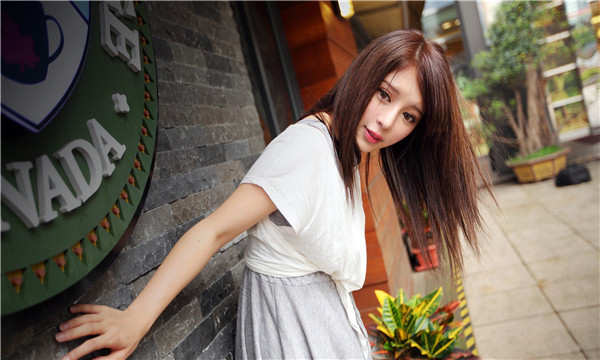 彬县想找一个女性生孩子给报酬-｛找个女人生孩子多少钱｝
